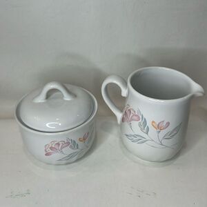 Corelle Coordinates Stoneware Creamer Sugar Bowl & Lid Floral Feminine Pink Trio